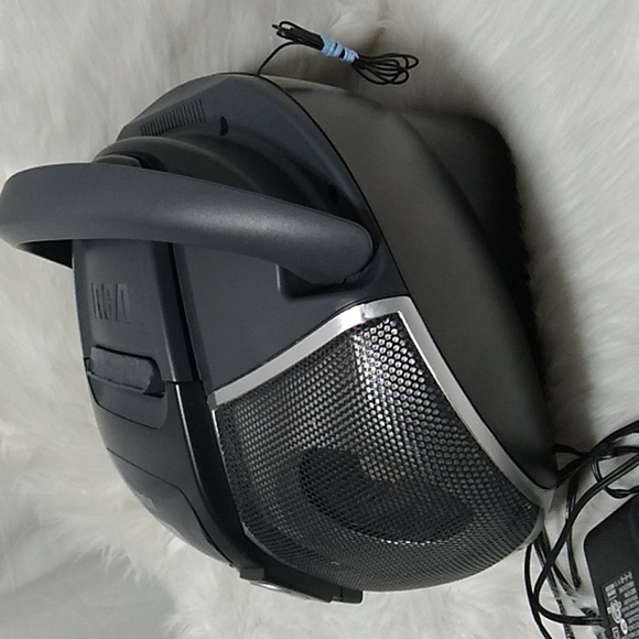 RCA Portable & Electric Boombox CD Cassette AM/FM Player Works Vintage - Picture 8 of 12